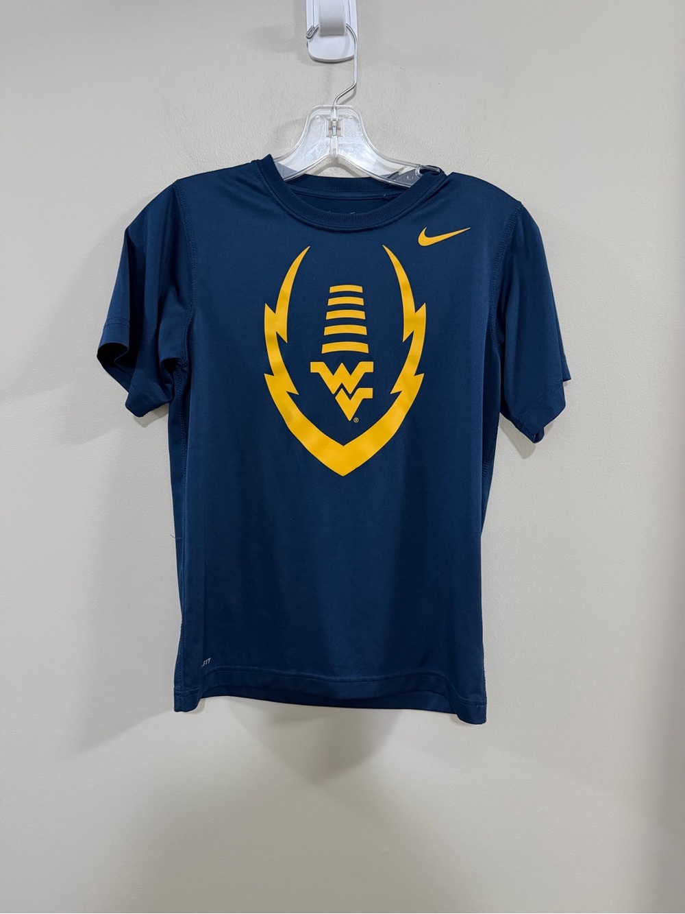 Nike Boys Navy West Virginia Mountaineers Football Blue Short Sleeve Tee. Size M